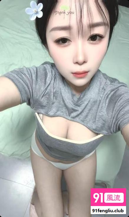 白嫩多汁骚少妇